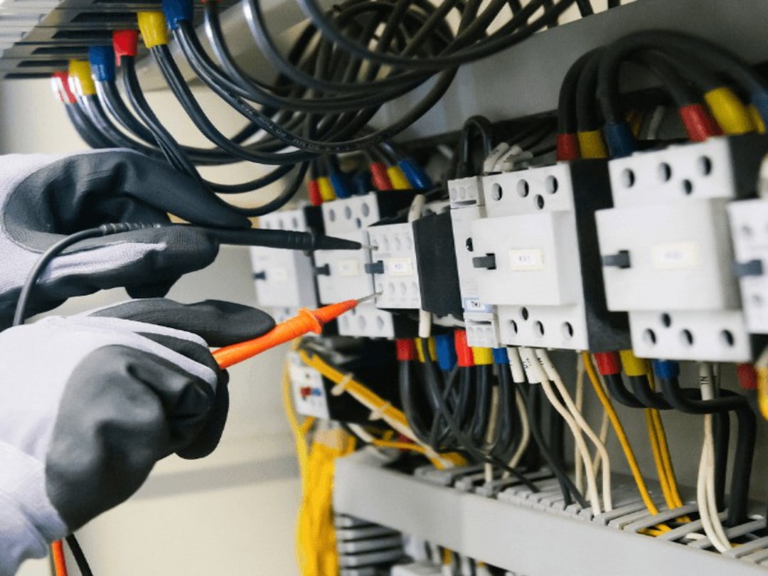 Dickinson's Elite Electricians: Your Guide to Professional Repair