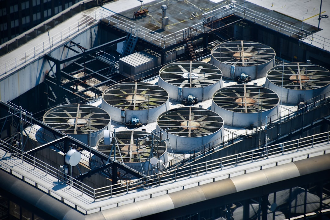 Beat the Heat: Finding the Right Commercial AC Repair in Galena Park