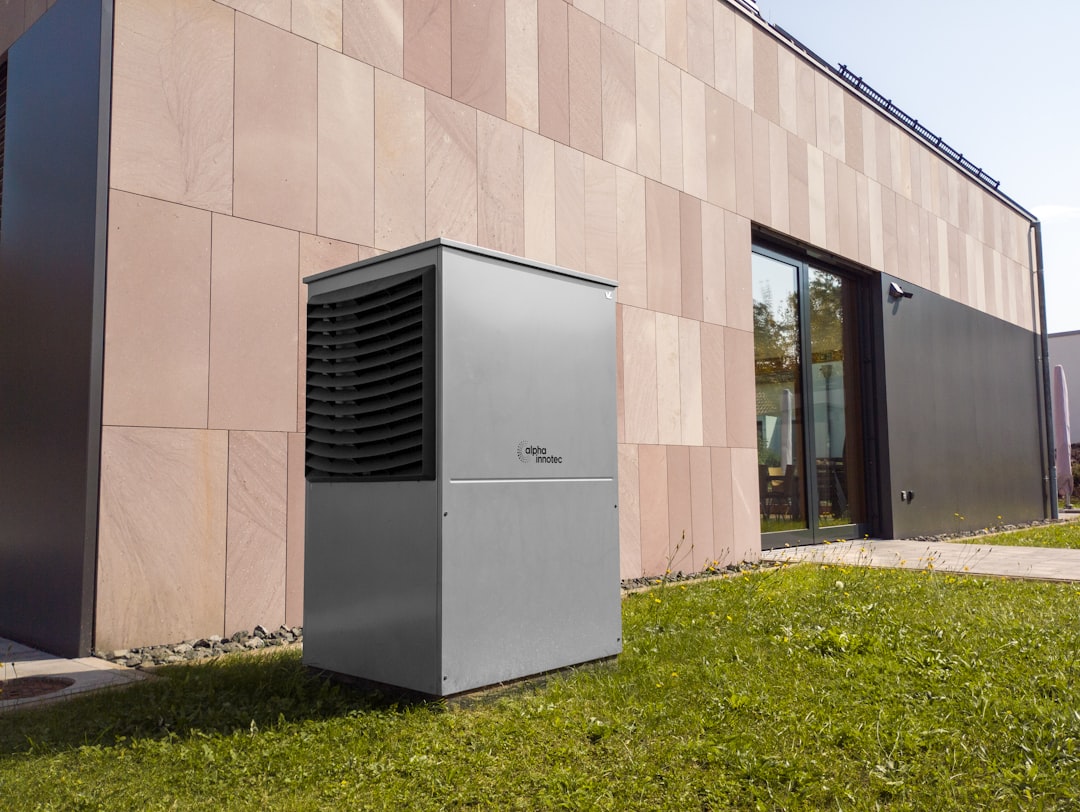 Modern energy-efficient heat pump system installed outside a Texas home